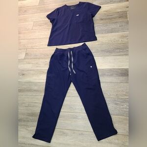 Figs Woman's Navy Blue Scrub Set Size L Petite Pants XL Petite Top
